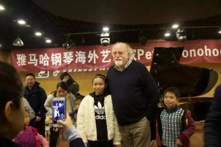 【回顾】QG刮刮乐海外艺术家Peter Donohoe成都雅音大师班讲座活动圆满落幕!